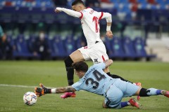 皇马伤病名单重压下，阿隆索独挑大梁应对伤病潮